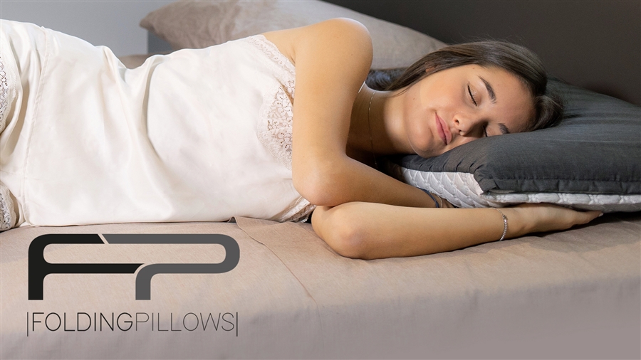 FOLDING PILLOW 1